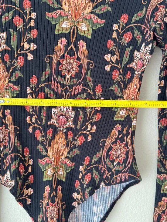 FARM Rio Black Berry Garden Bodysuit Puff Long Sleeve Thong Small - Picture 7 of 14